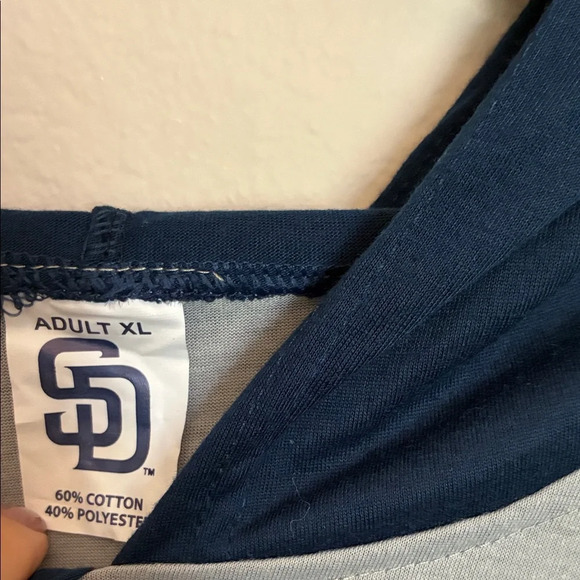 Navy and Gray San Diego Padres XL - Picture 2 of 4